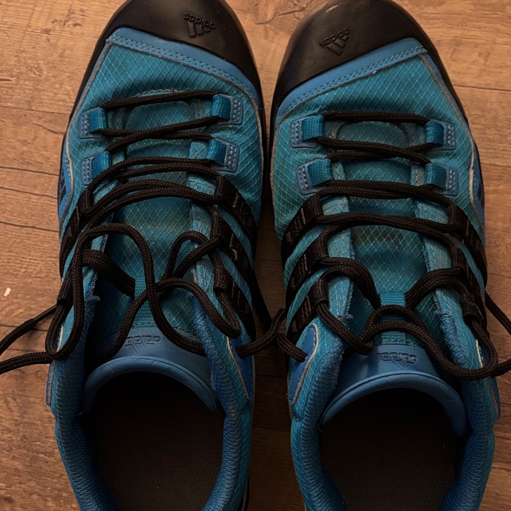 Adidas Men's Teal and Black Athletic Shoes